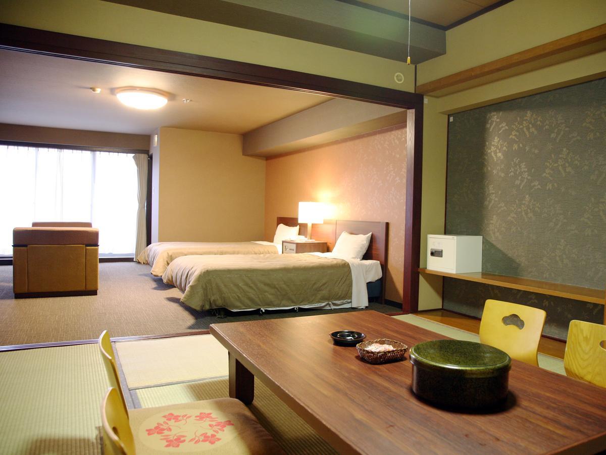 Hotel Kirishima Castle Екстер'єр фото